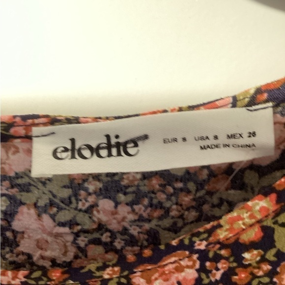 Nwot Elodie Floral Shirt size small - Picture 2 of 4